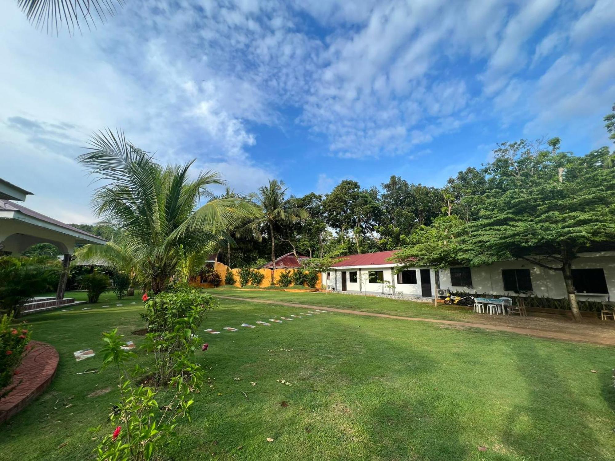 E&N Paradise Island Resort Siquijor Bagian luar foto