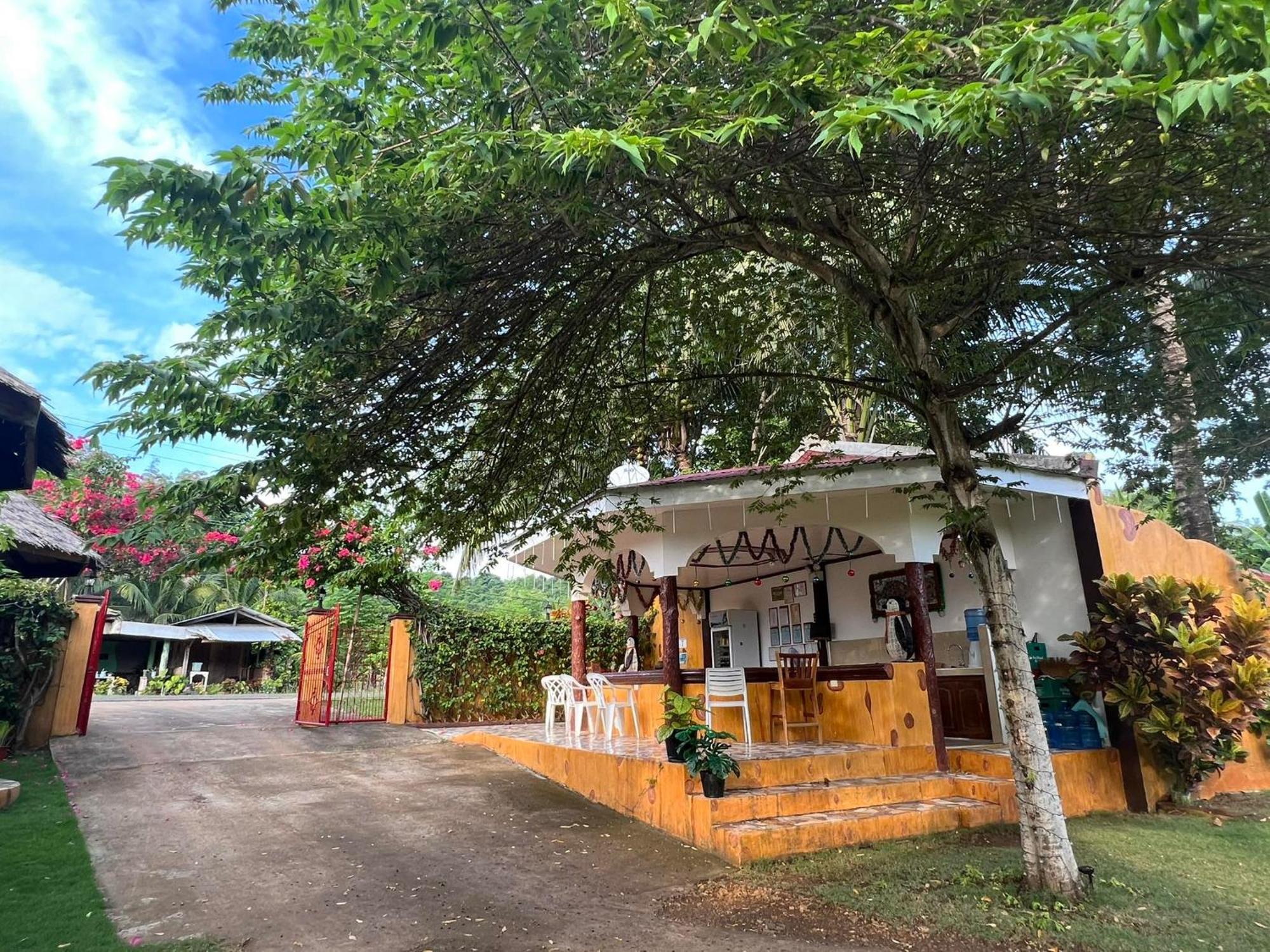 E&N Paradise Island Resort Siquijor Bagian luar foto