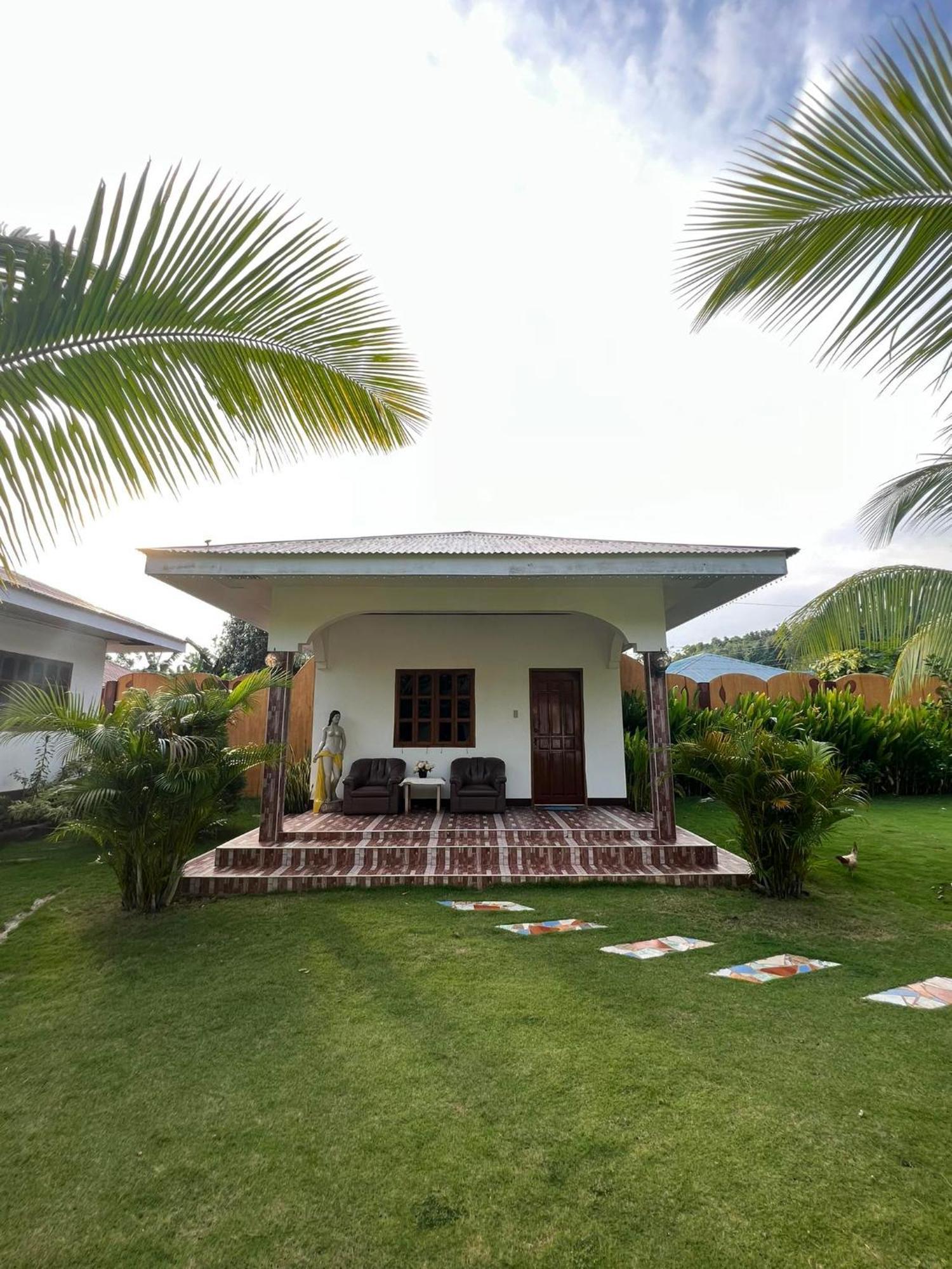 E&N Paradise Island Resort Siquijor Ruang foto