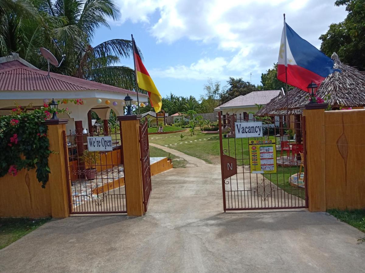E&N Paradise Island Resort Siquijor Bagian luar foto